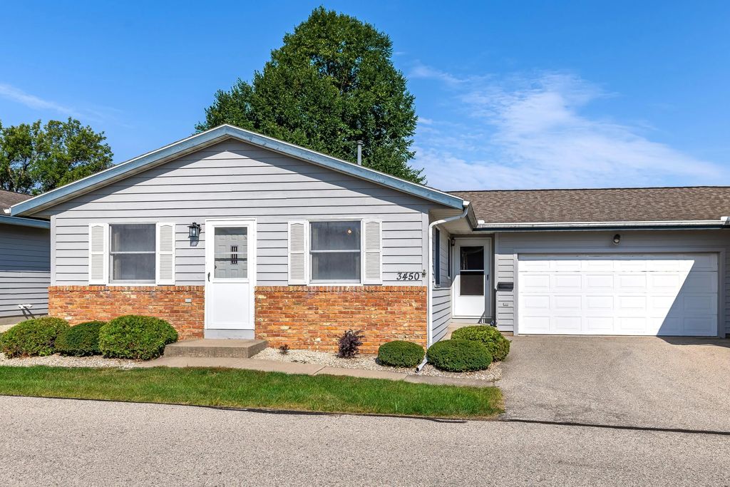 3450 Woodbridge Ct, La Crosse