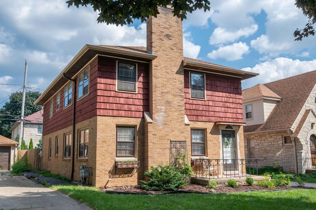 2822 N 70th St 2824, Milwaukee