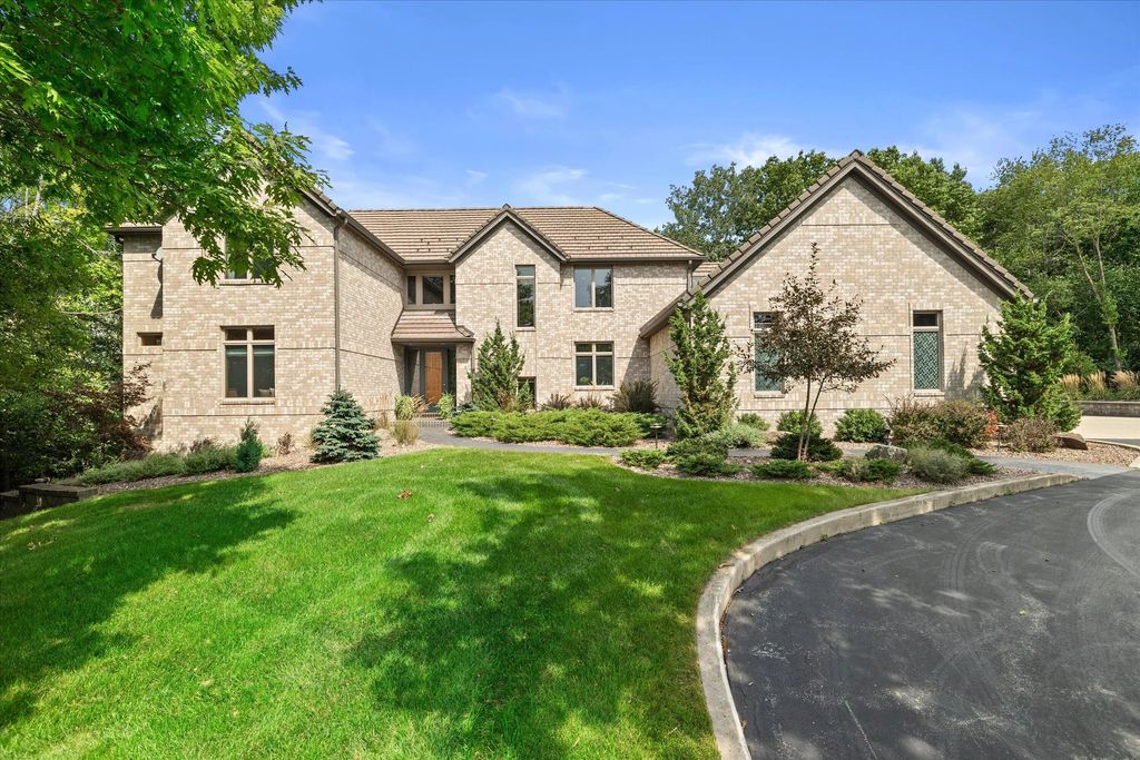 N29w30764 Foxwood Dr, Delafield
