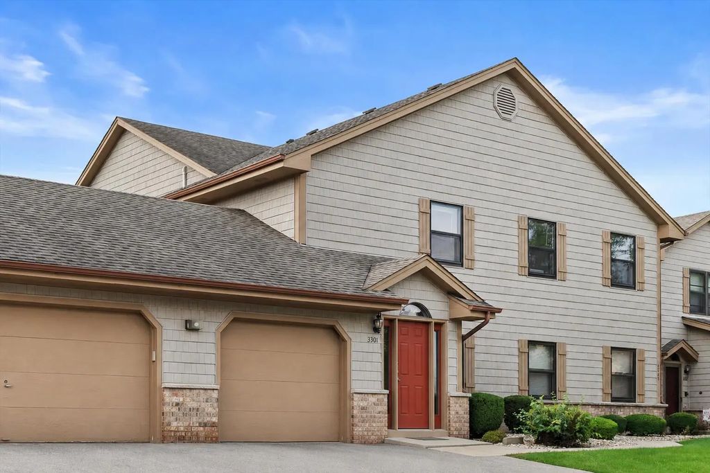 3301 13th St 6d, Kenosha