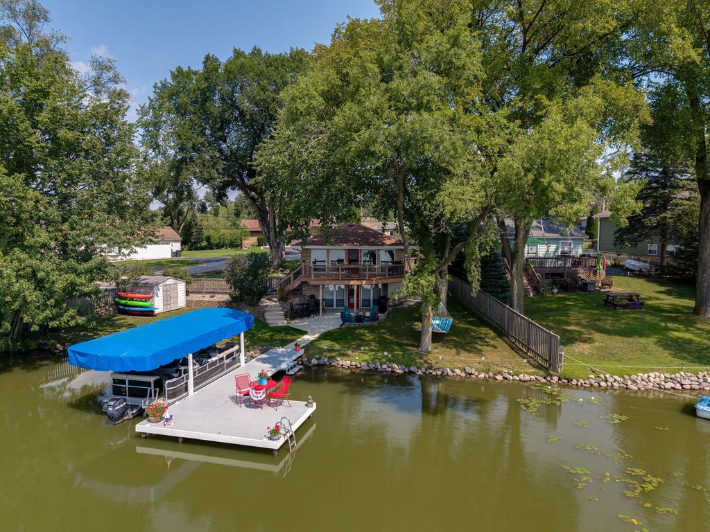 21741 118th St, Salem Lakes