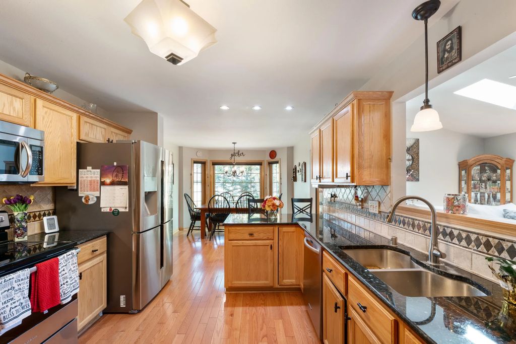 2081 Upper Ridge Rd, Port Washington