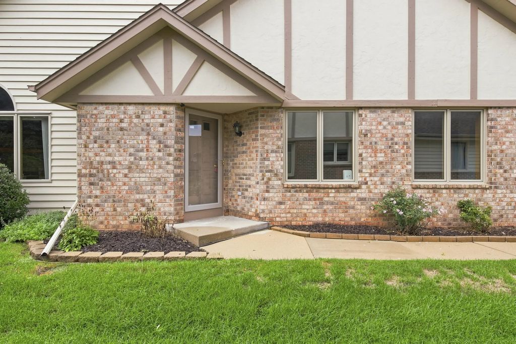 N34w23895 Grace Ave A, Pewaukee