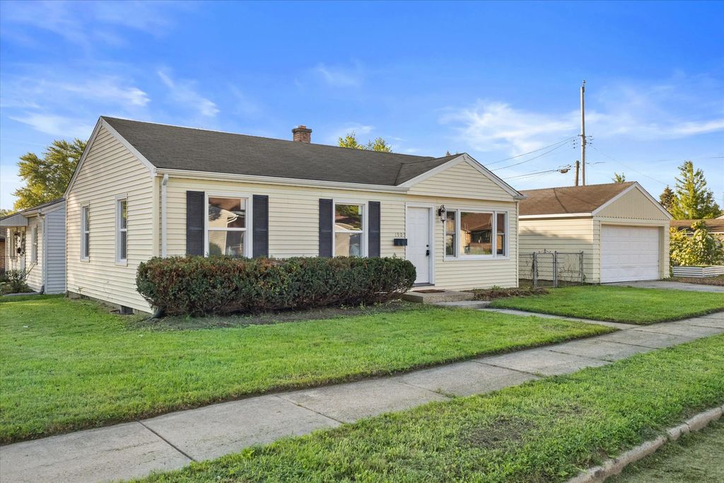 1905 Gilson St, Racine