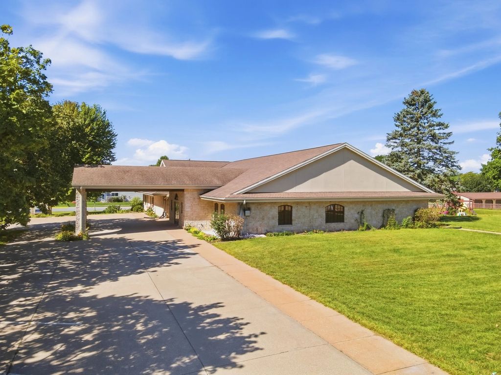 1001 Quincy St, Onalaska