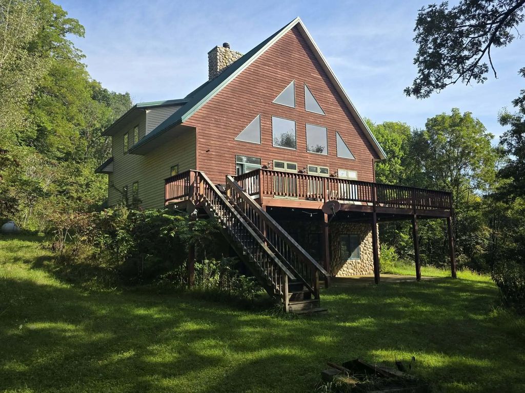 10235 Tavern Rd, Clayton