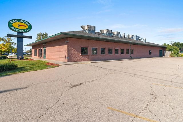 2029 Old Peshtigo Rd, Marinette