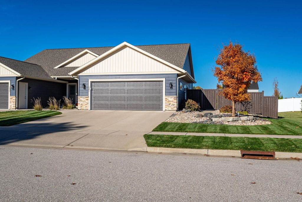 1901 Prairie Pl, Holmen