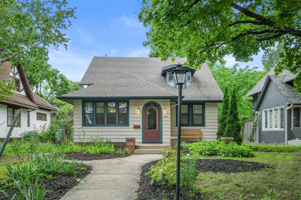2181 N 53rd St, Milwaukee