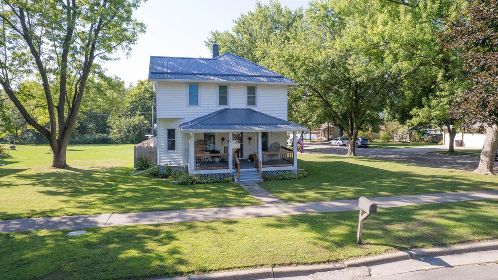 603 E Franklin St, Sparta