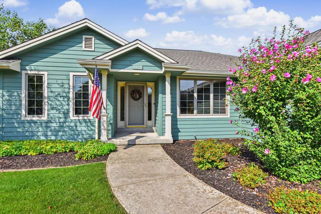 1508 Mackenzie Ln, Oconomowoc
