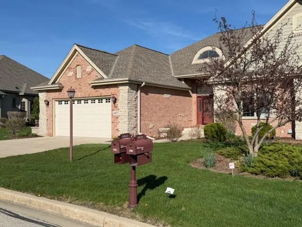 6837 W Greyhawk Ct, Franklin