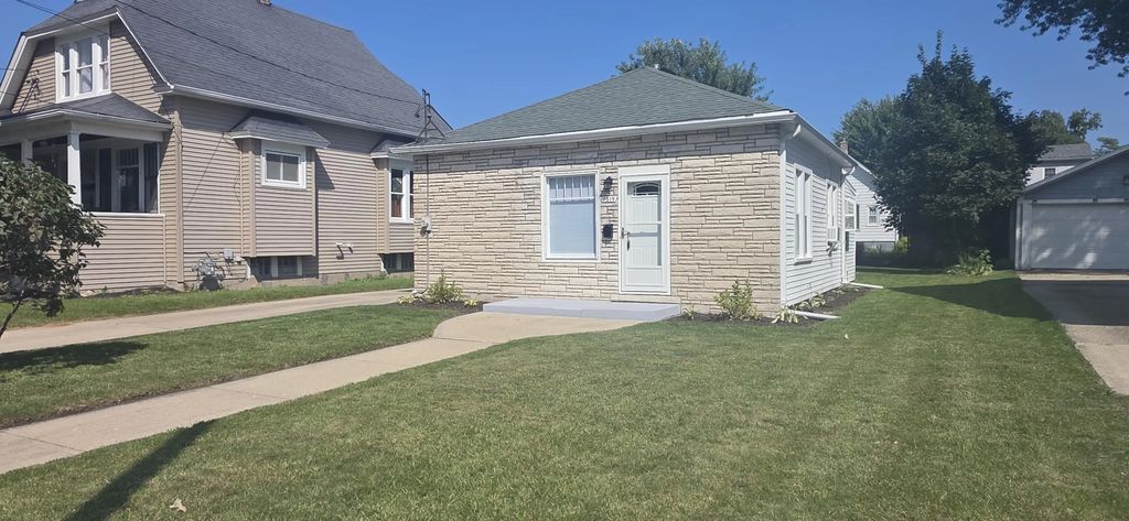 7319 25th Ave, Kenosha