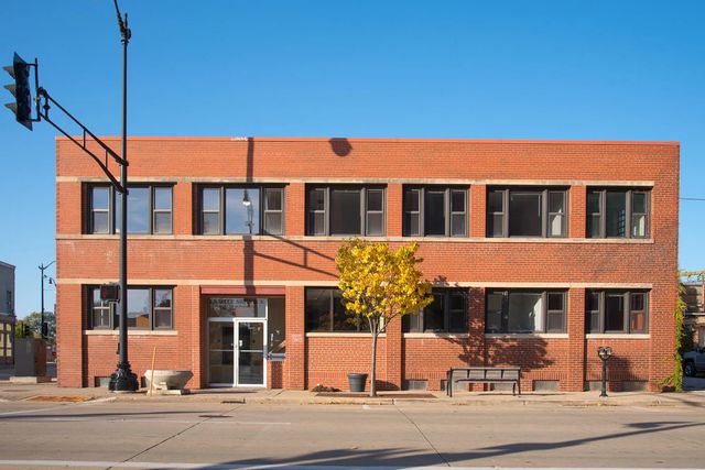 420 7th St, Racine
