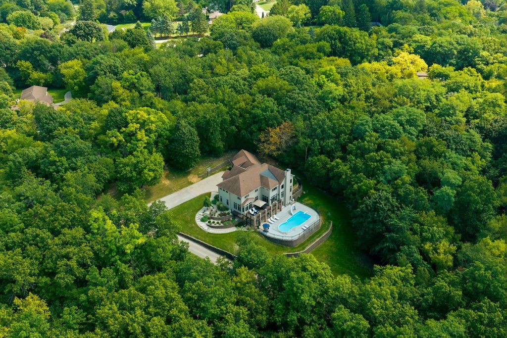 N41w28088 Glacier Rd, Delafield