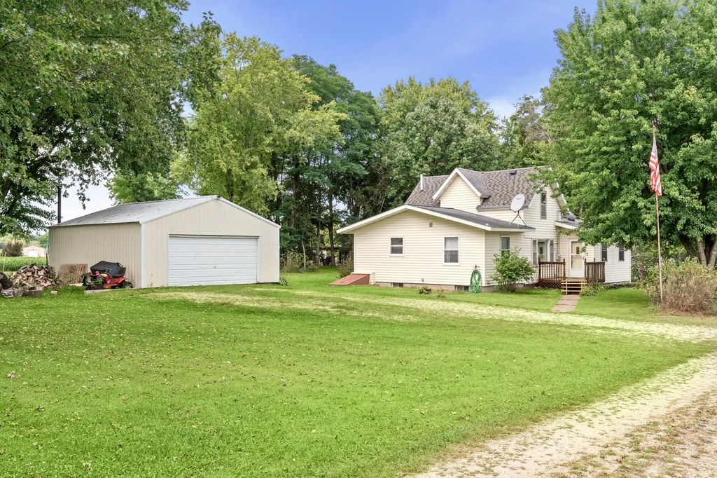 W12015 County Road C -, Ettrick