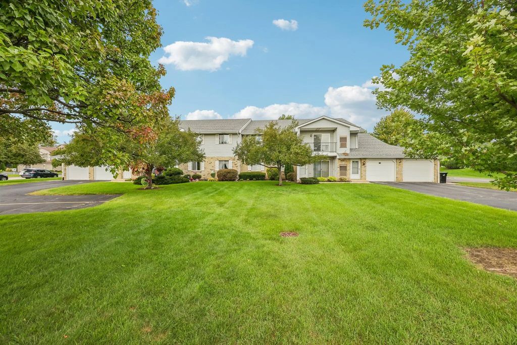 1047 Prairie Dr 202, Mount Pleasant