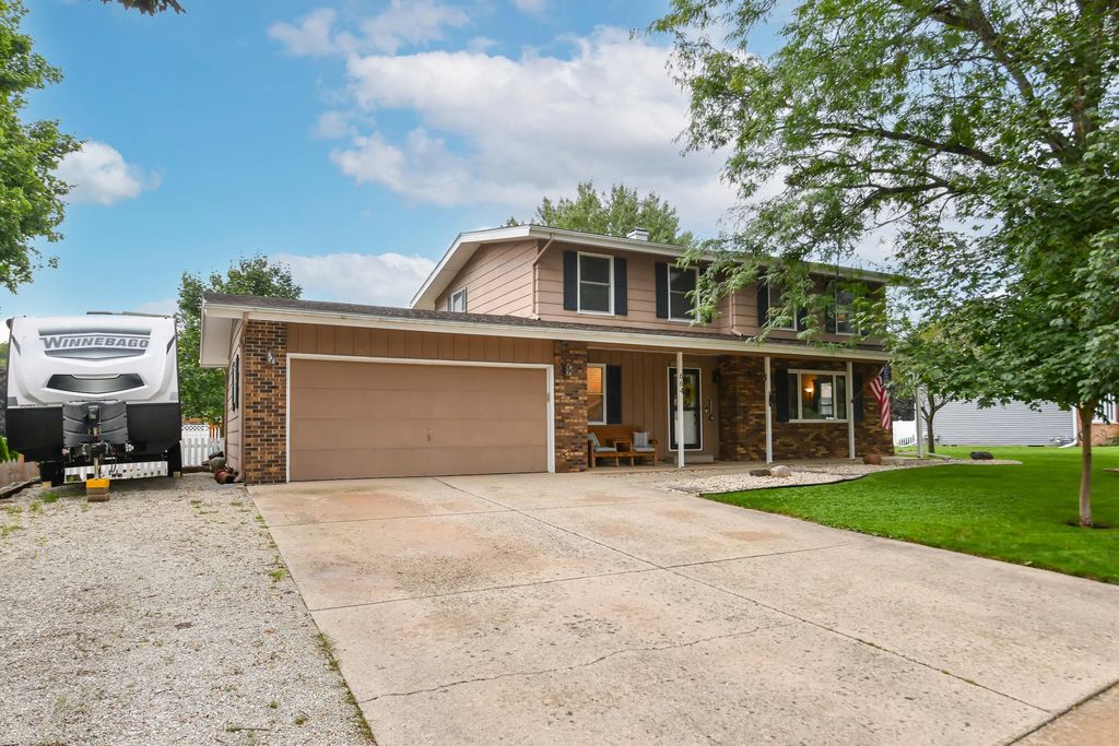 664 Austin Rd, Burlington