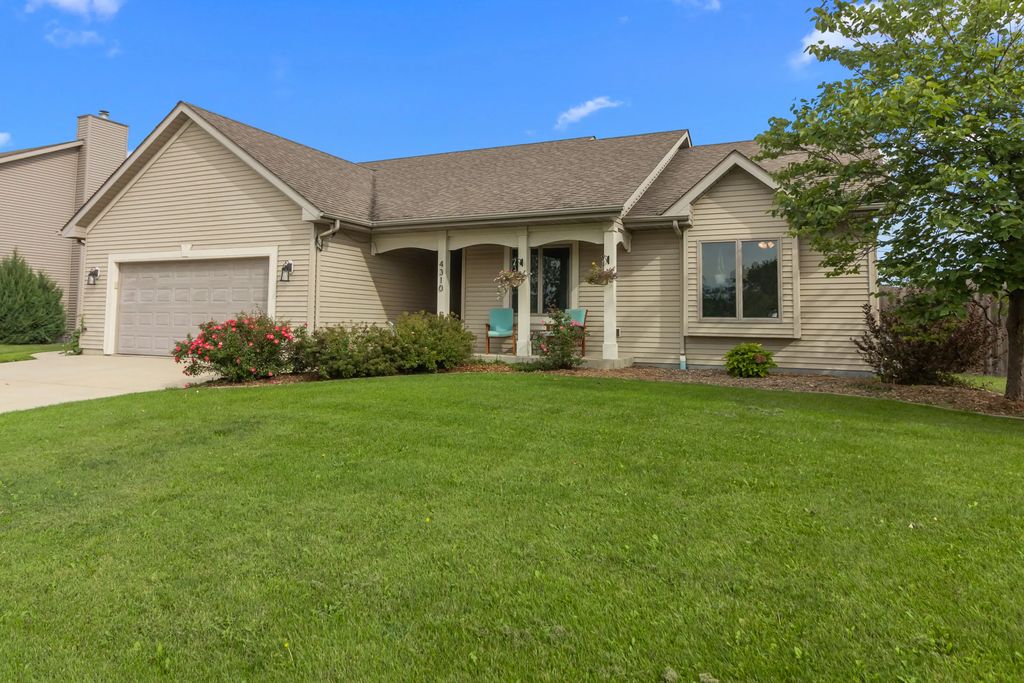 4310 20th Pl, Kenosha