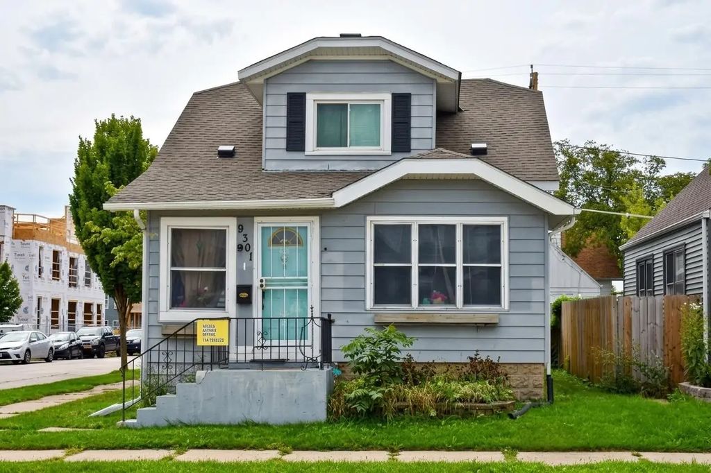 9301 W Greenfield Ave, Milwaukee