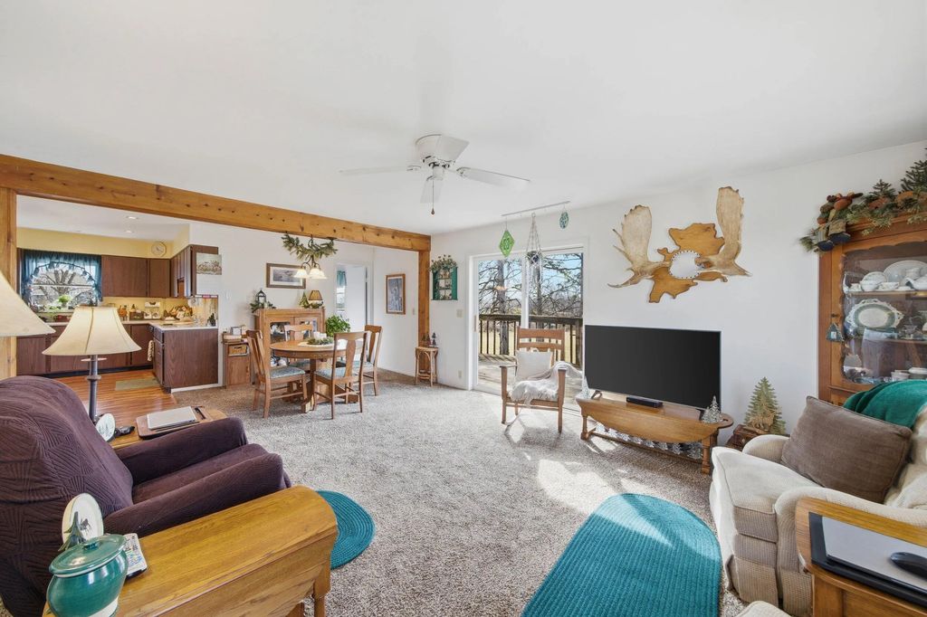 754 N Church St, Watertown