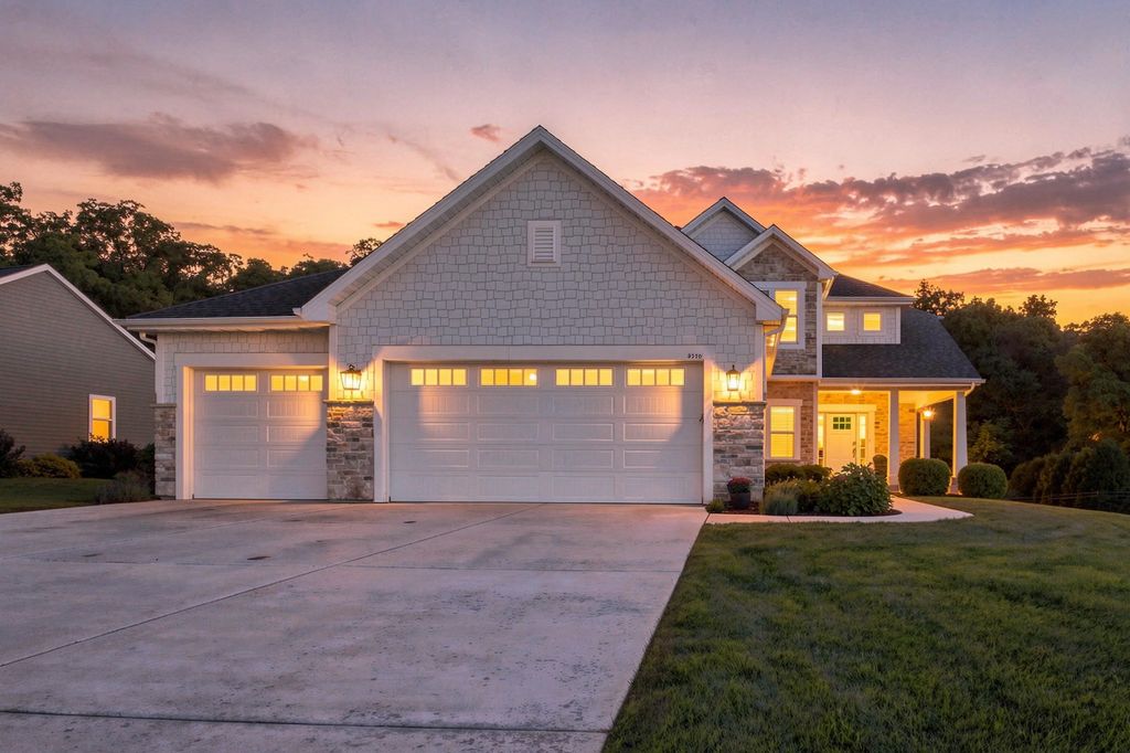 8570 83rd St, Pleasant Prairie
