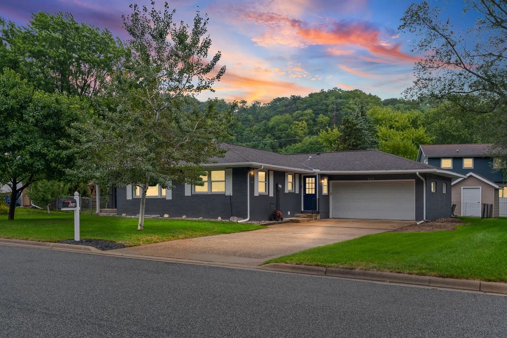624 14th Ave N, Onalaska