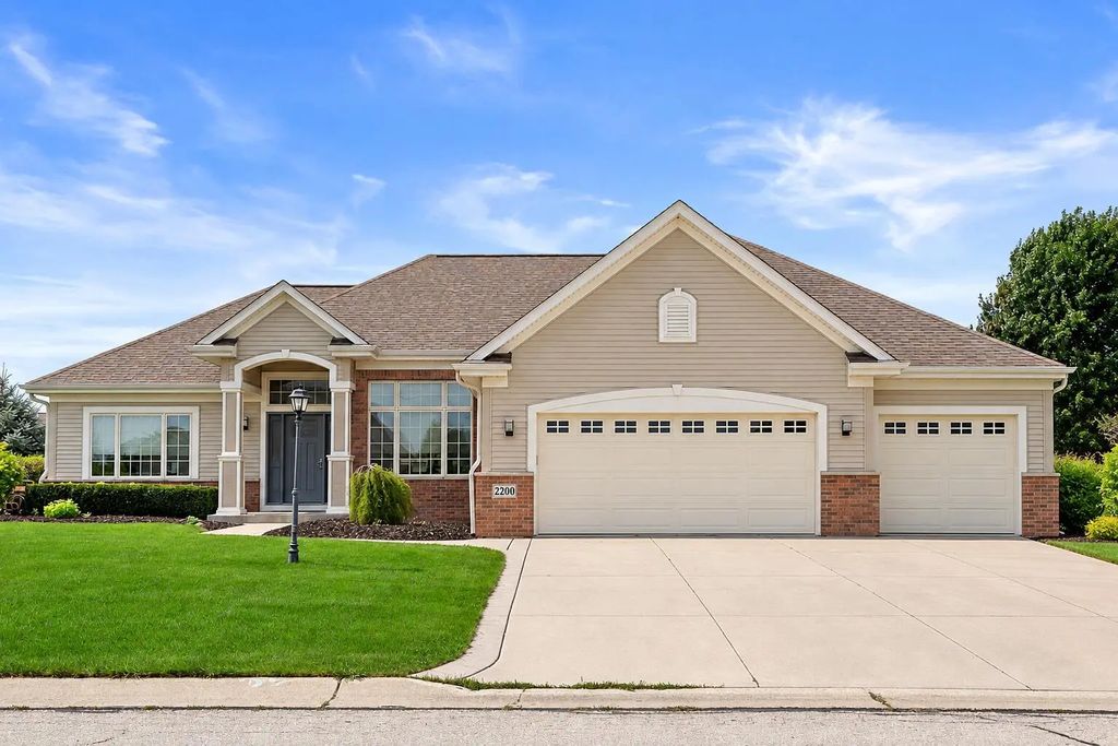 2200 Carlas Way, Mount Pleasant