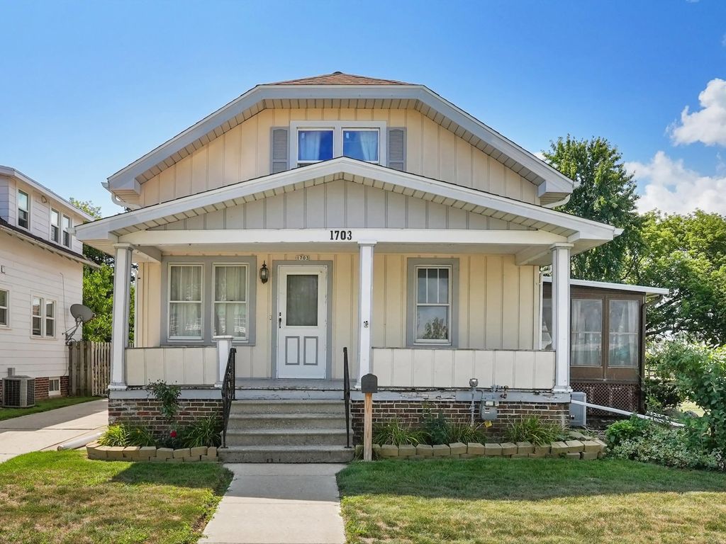 1703 North Ave, Sheboygan