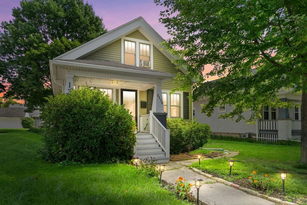 3238 S Griffin Ave, Milwaukee