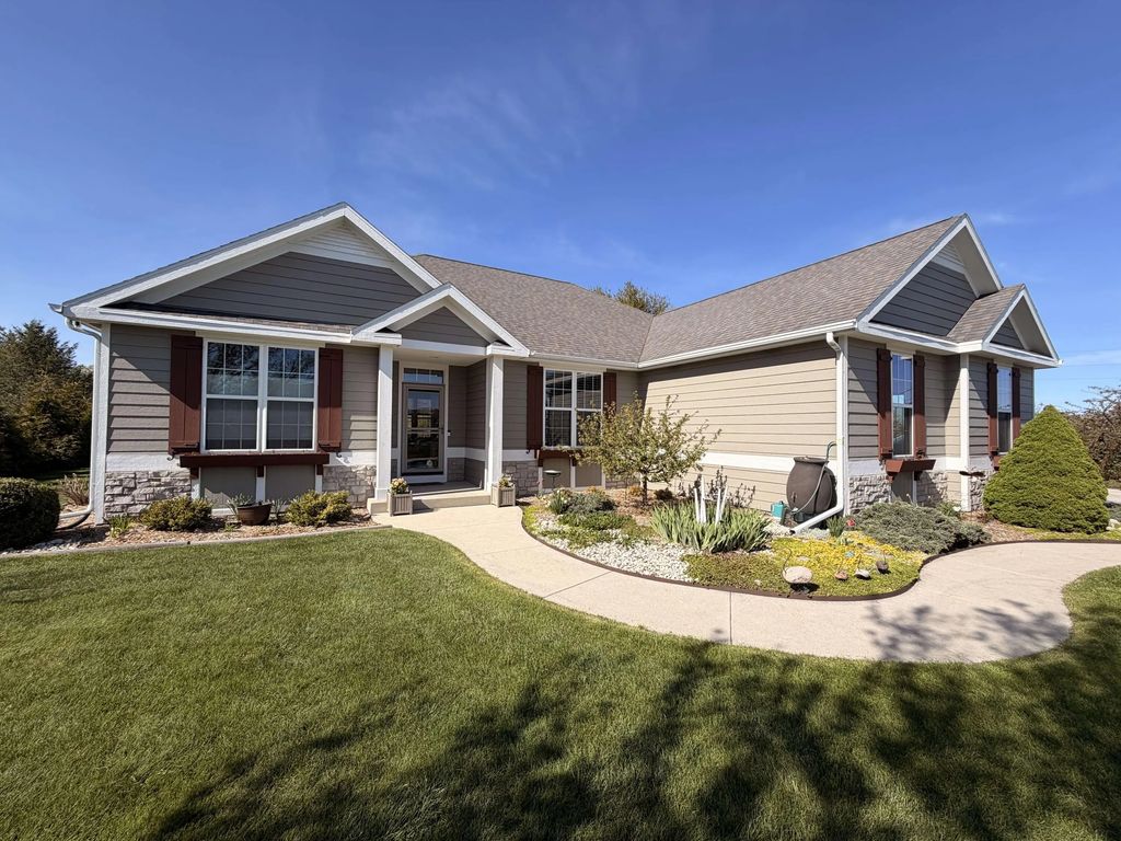 4600 Nicole Ln, Sheboygan