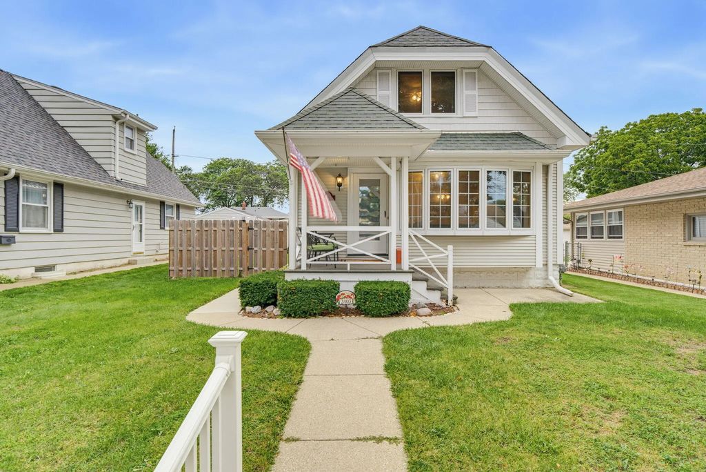 2403 S 95th St, West Allis