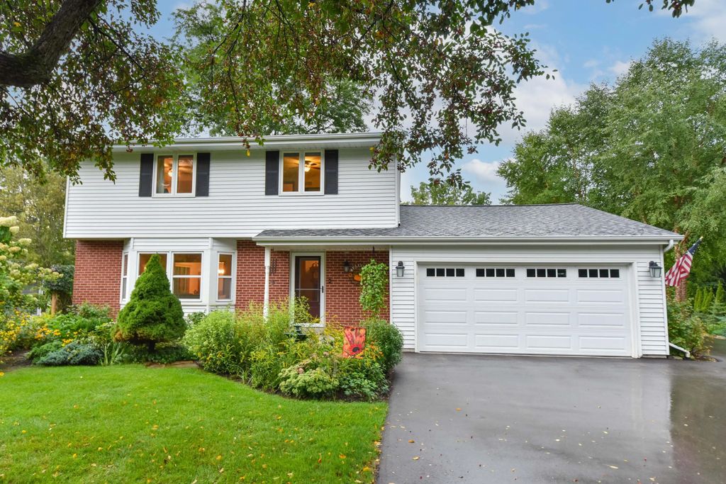 N64w30881 Cindy Ct, Merton