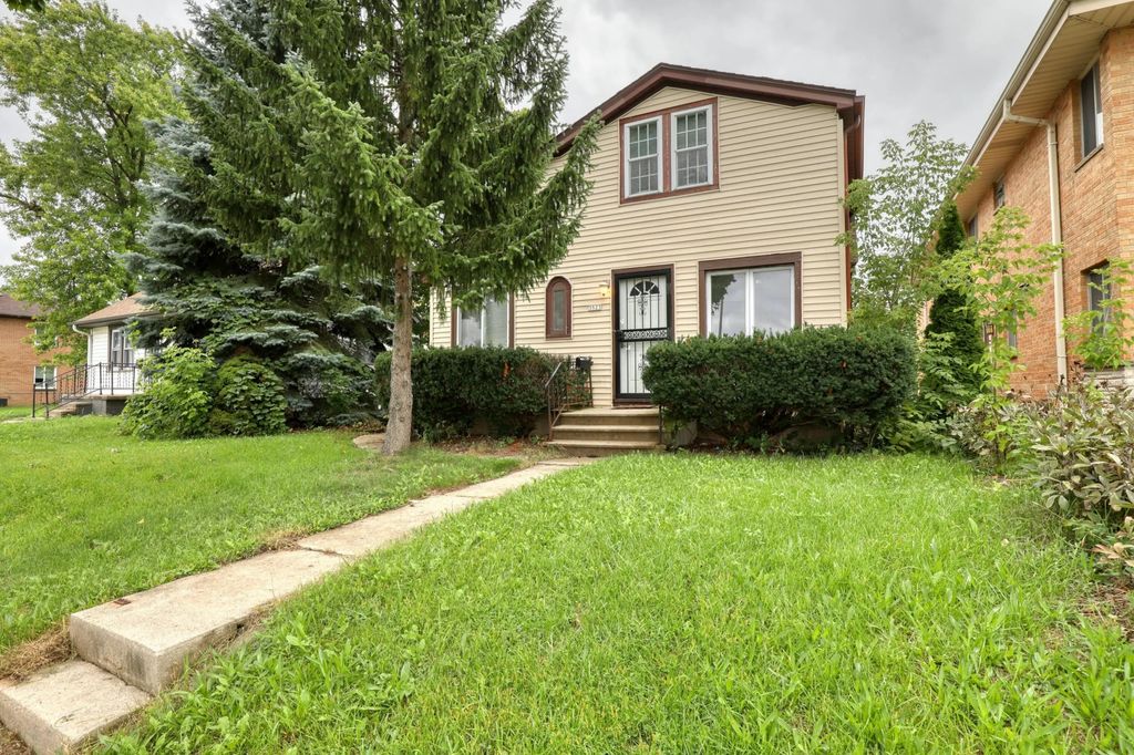 3523 N 76th St, Milwaukee