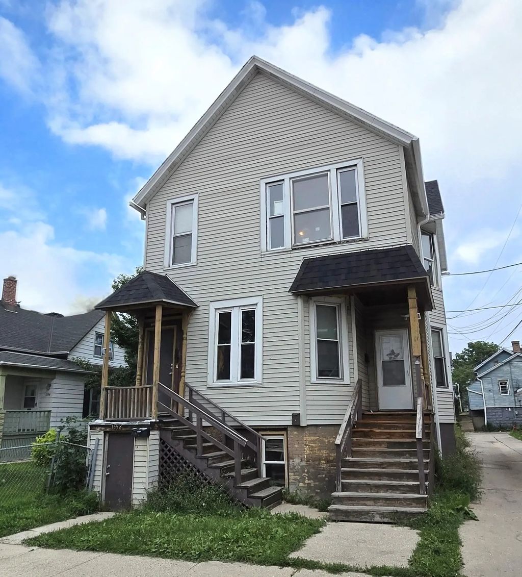 1558 S 13th St 1560/1562, Milwaukee