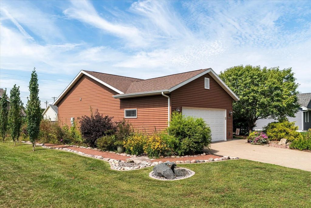 4240 Verchota St, La Crosse