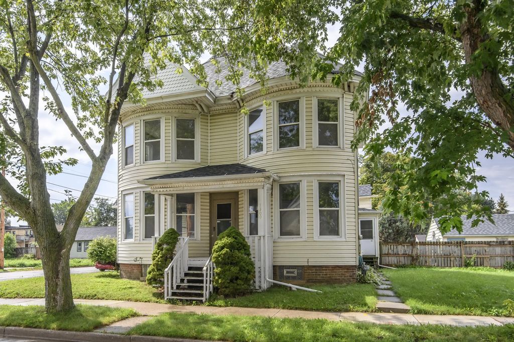 1300 Buchanan St, Racine