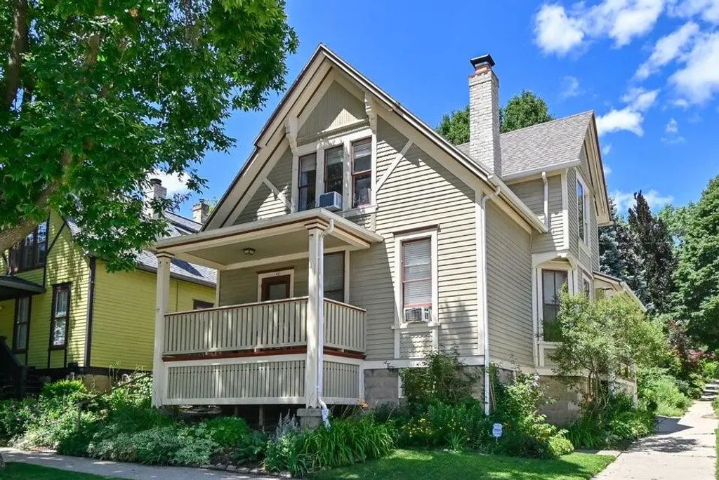 140 E Vine St, Milwaukee