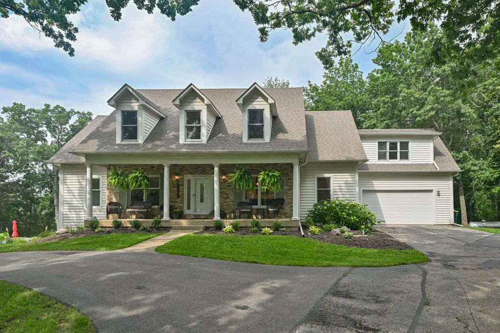 W650 West Ct, Bloomfield