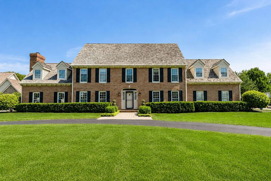 10434 N Haddonstone Pl, Mequon