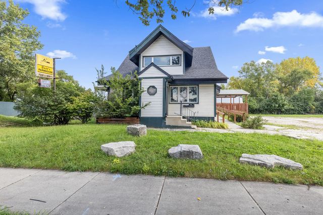 7424 N 60th St, Milwaukee