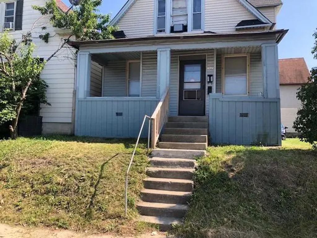 3925 W Greenfield Ave, Milwaukee