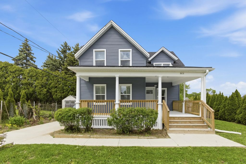 8416 W Bluemound Rd, Wauwatosa