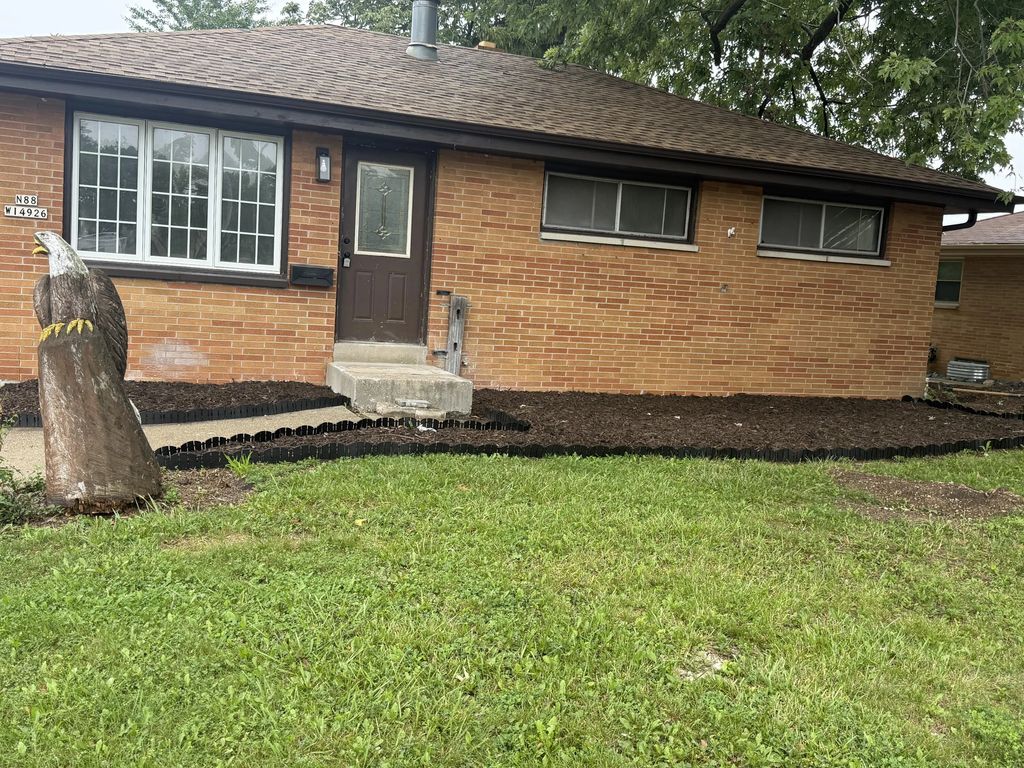 N88w14926 Jefferson Ave, Menomonee Falls