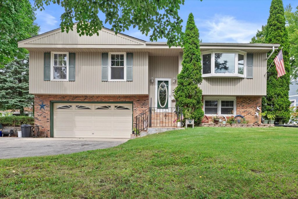 316 W State St, Burlington