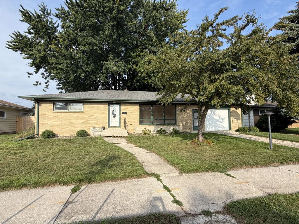 2024 N 25th St, Sheboygan