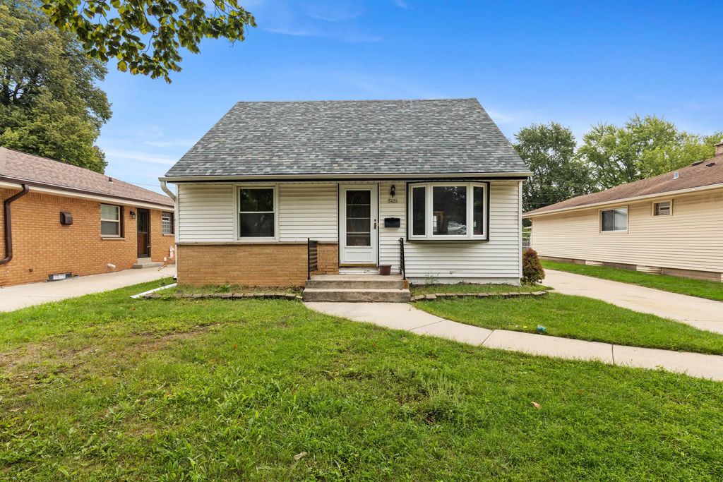 3420 S 81st St, Milwaukee