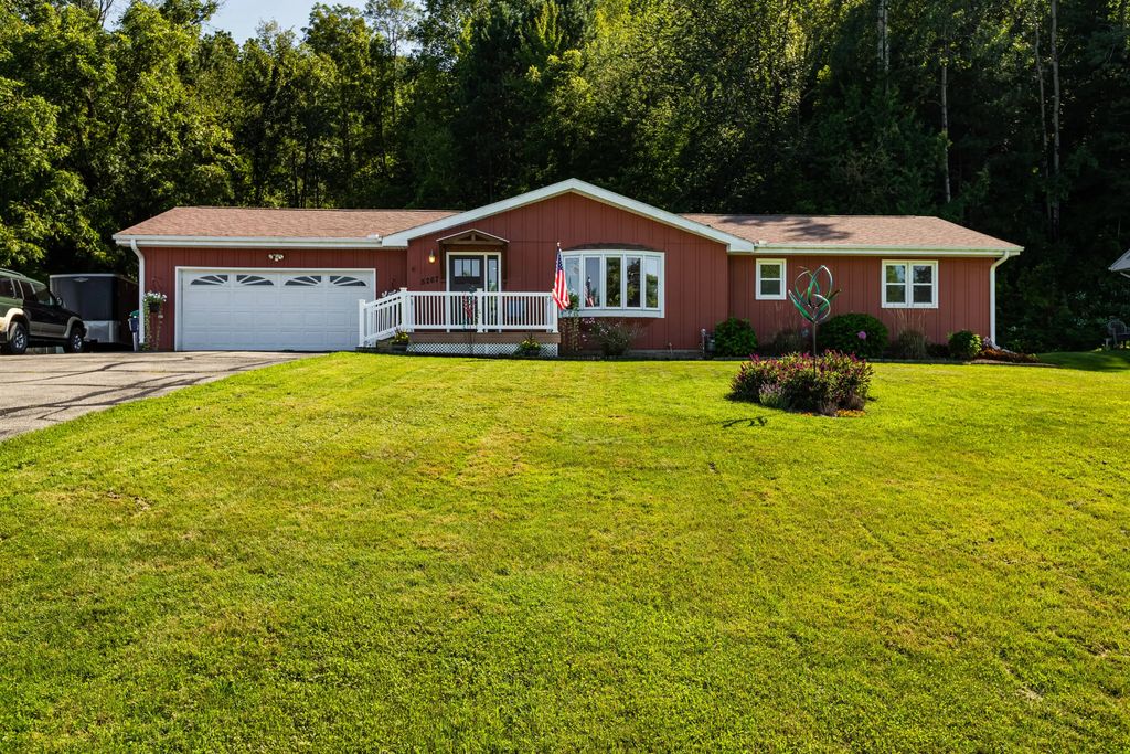 W5267 County Road B -, Medary