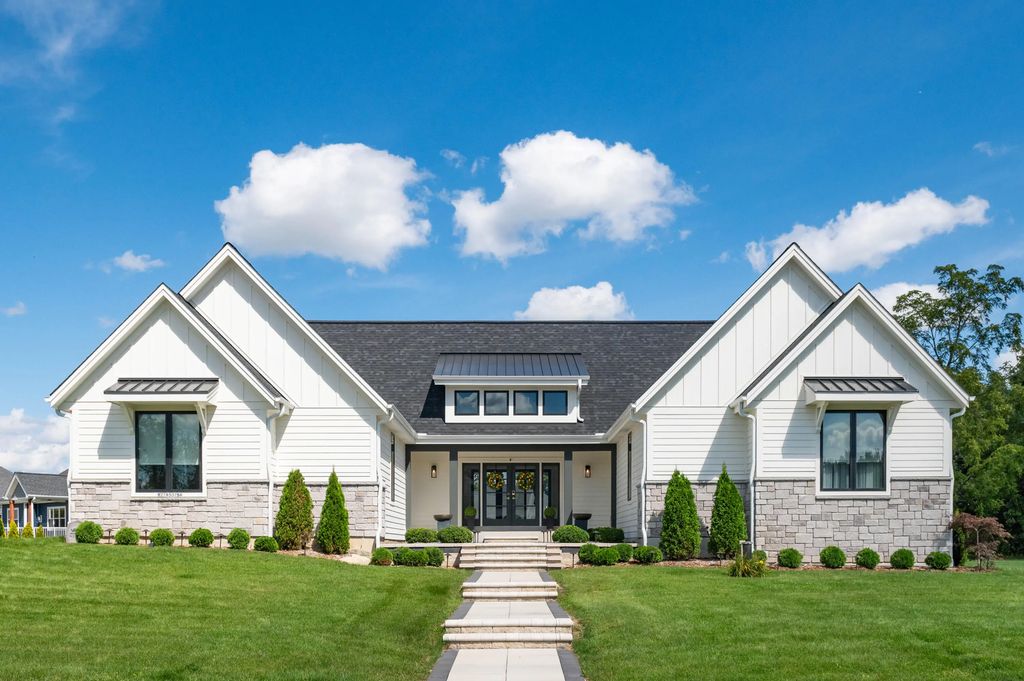 S3754w274 Legend Clubs Ct, Waukesha
