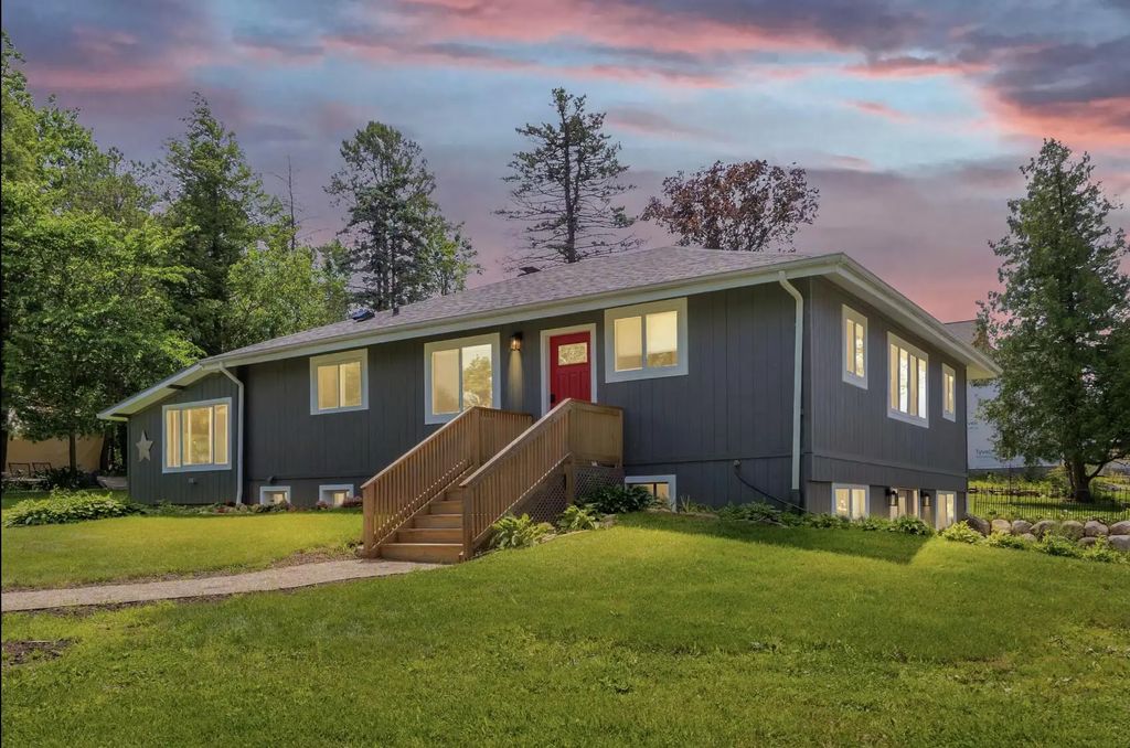 W3297 Hilltop Rd, Linn